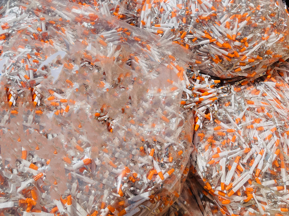 廢塑料回收-塑料粉碎前