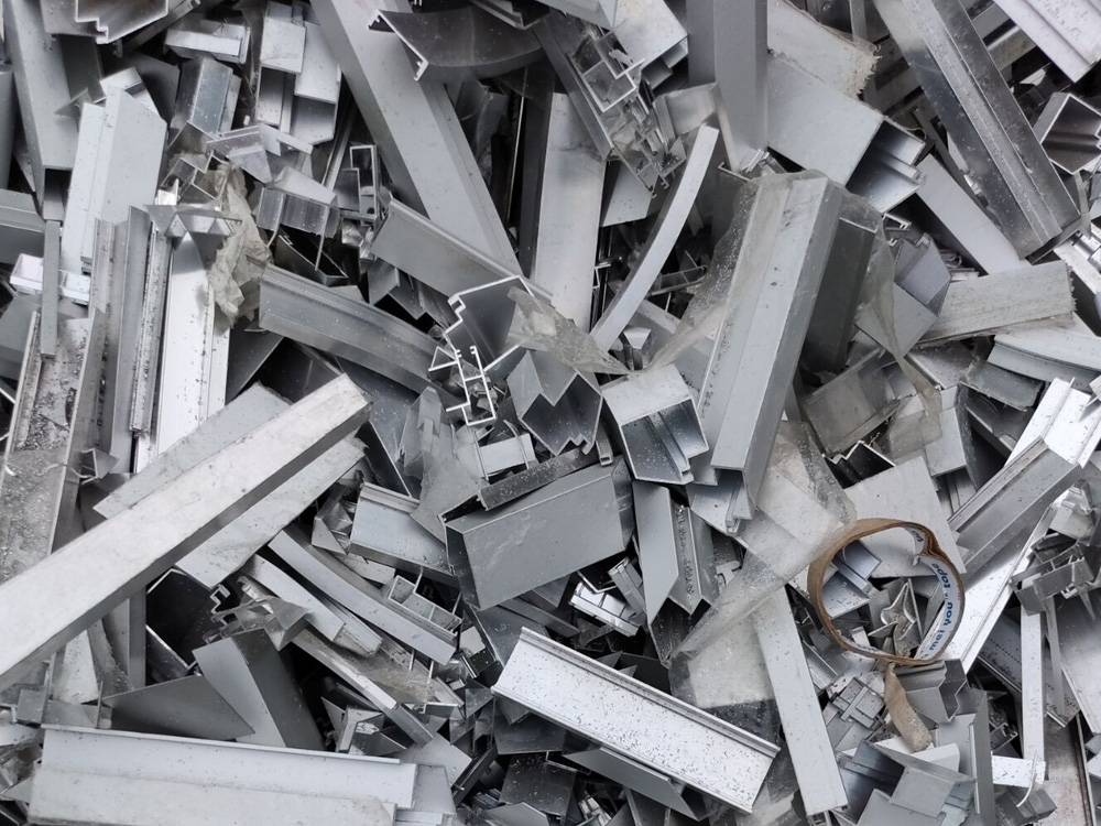 廢舊物資回收加工行業(yè)挑戰(zhàn)與未來趨勢